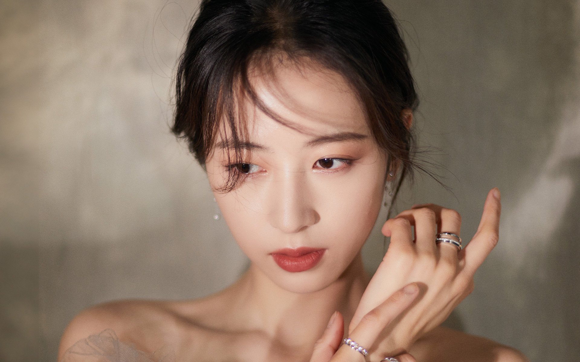 fb体育中国官网-尼尔·巴特尔的防守反击帮助袋鼠队攻守平衡，控制比赛节奏，巴特尔能防住奥尼尔吗